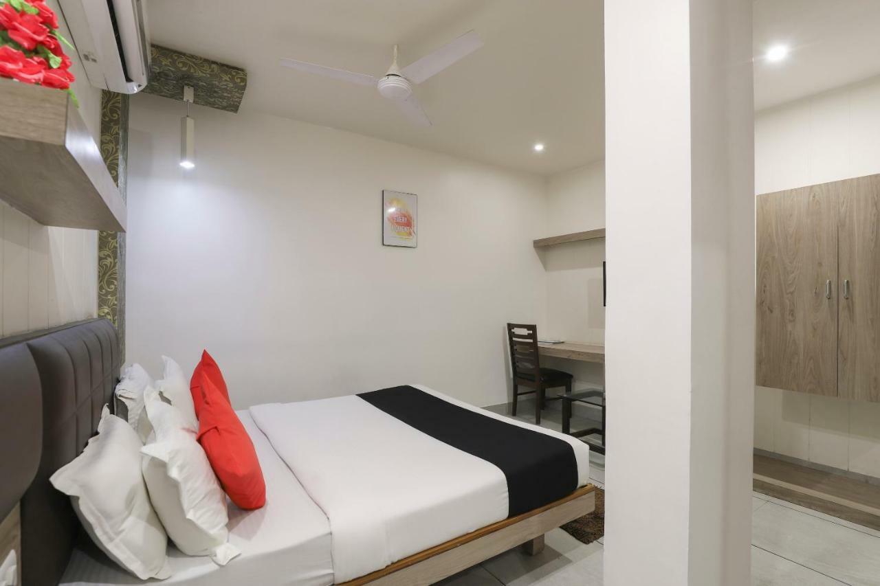 Apple Residency 호텔 Pātan 외부 사진